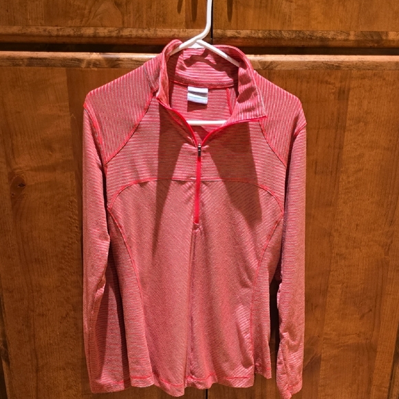 Columbia Red Fitted Ribbed Hoodie with Mandarin Collar - Picture 8 of 8